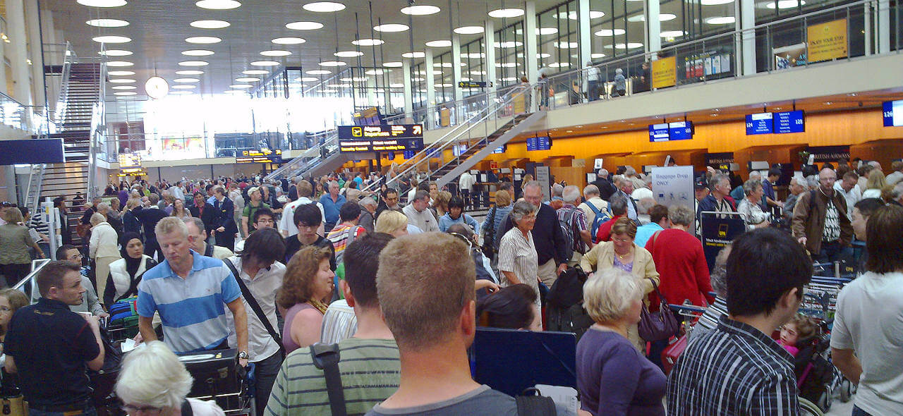 Avant le départ pour Santorin 3 rush aeroport