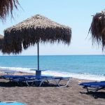 plage baxedes santorin