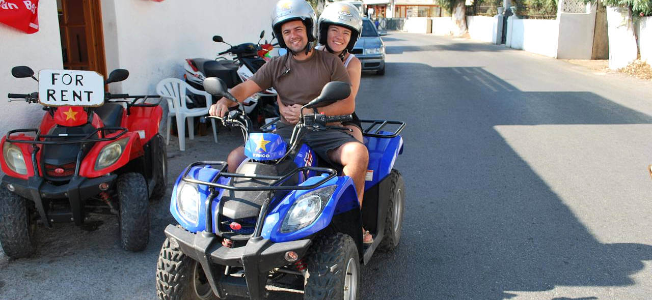 quad santorin