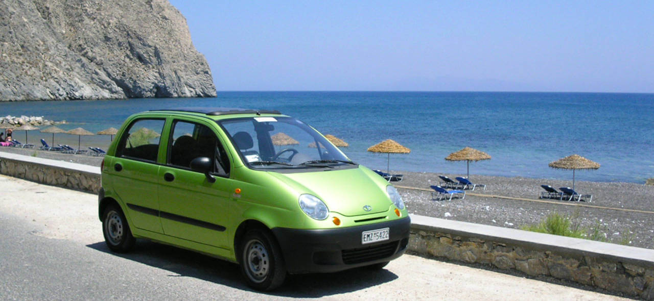 voiture à Perissa