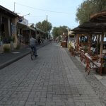 Rue piétonne de Kamari