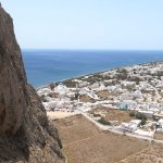 Église et ville de Perissa