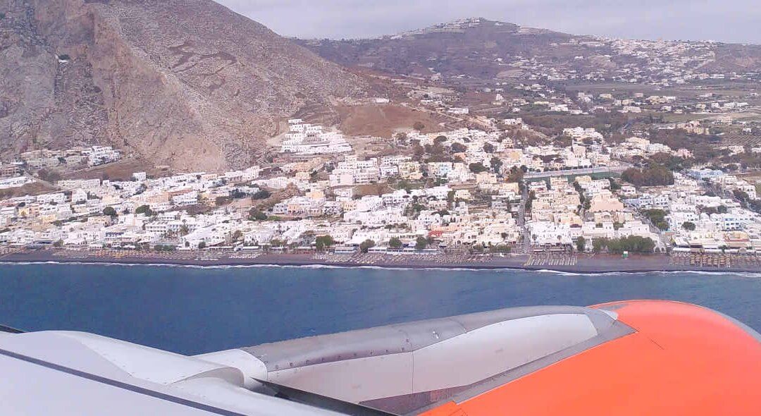 Où se trouvent les îles de Santorin ?