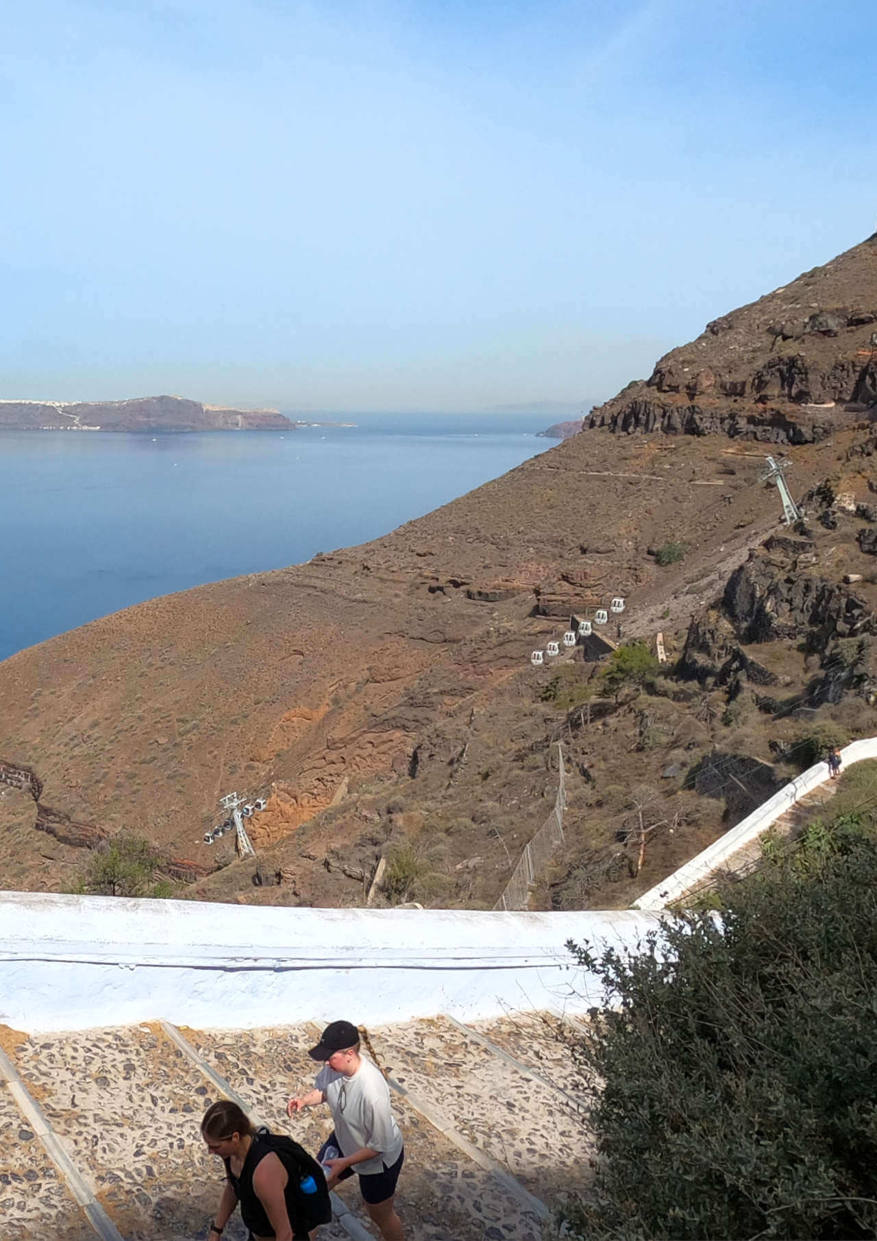 Téléphérique 1 télécabines de Santorin et chemin des ânes