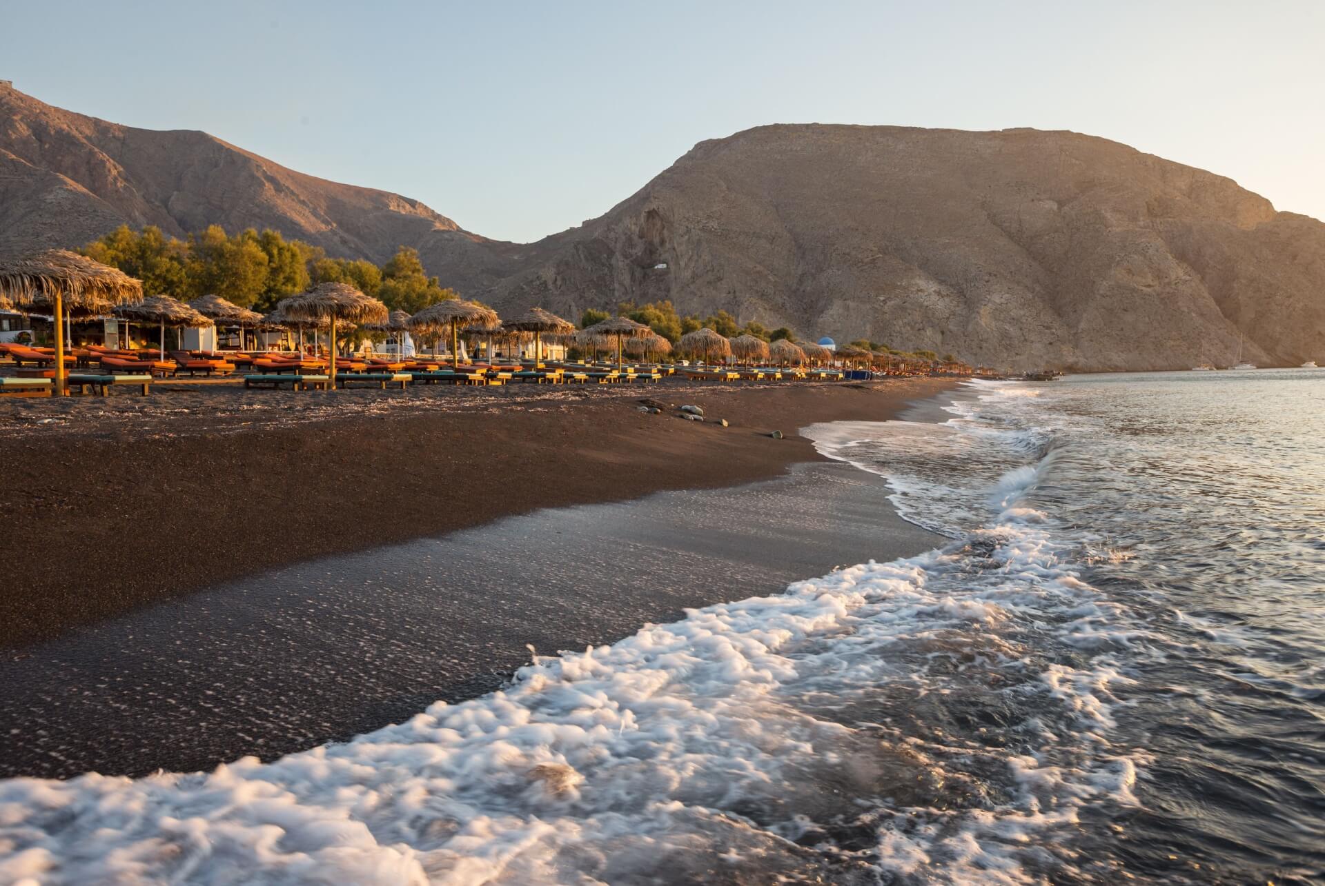 plage de perissa santorin