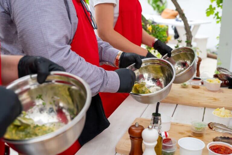 Cours de cuisine avec déjeuner et dégustation de vin